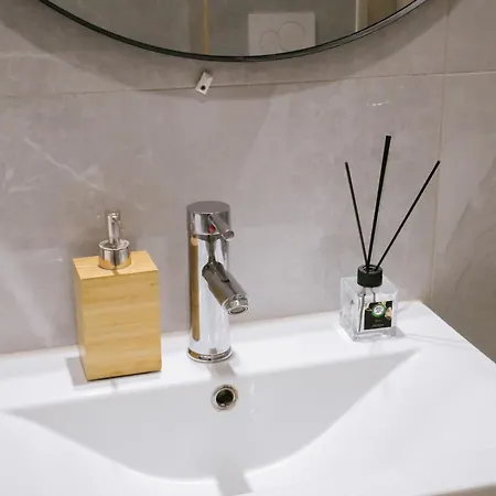Exclusive Veres Palne By Cavaland New Apartment *