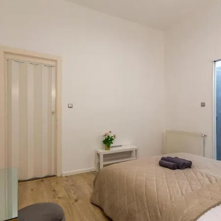 Exclusive Veres Palne By Cavaland New * 부다페스트