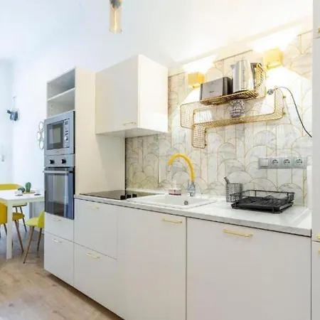 Exclusive Veres Palne By Cavaland New Apartment
